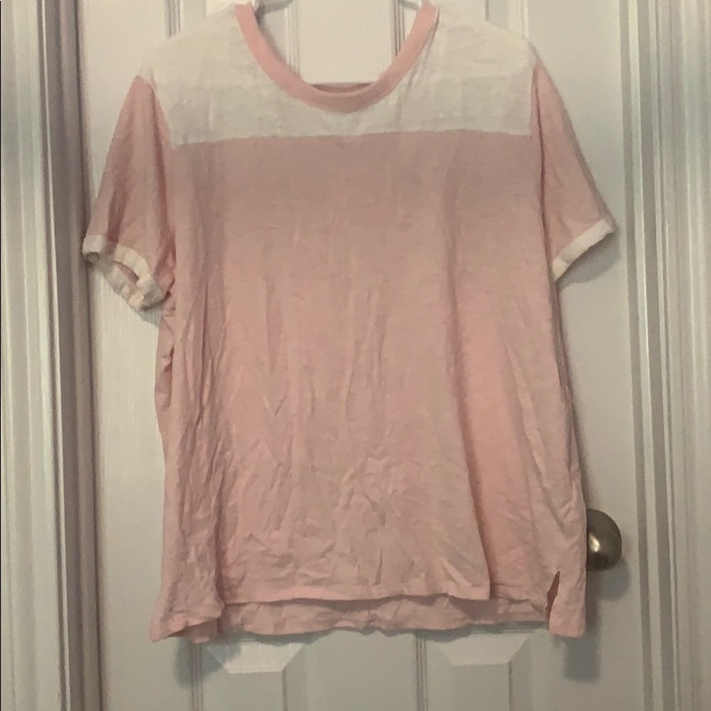 White and pink tee